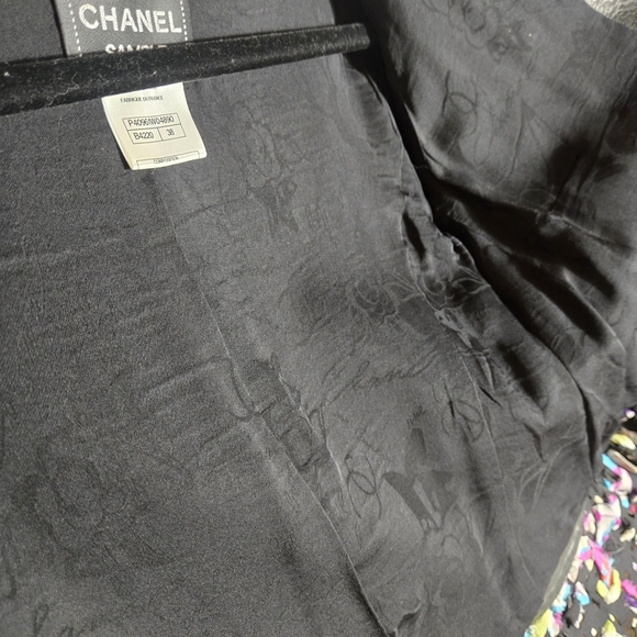 Chanel Sample Lambskin & Silk Runway Jacket – Multicolour Trim FR38 - Picture 11 of 13